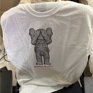 KAWS White Tee Brooklyn Museum NWOT